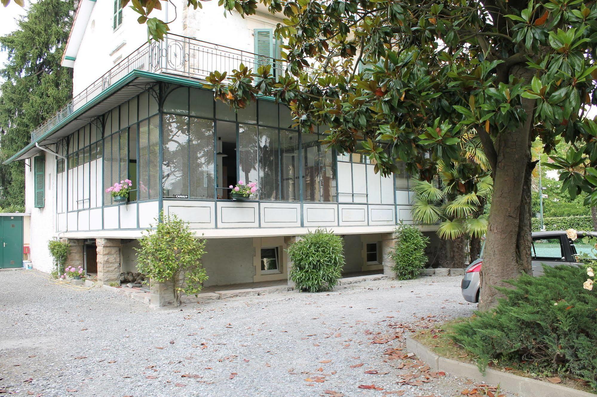 Hotel Montilleul - Villa Primrose Pau Exteriör bild