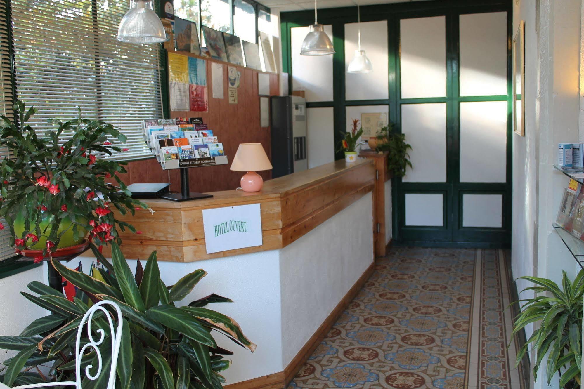 Hotel Montilleul - Villa Primrose Pau Exteriör bild